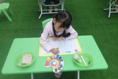 RỘN RÀNG HỘI THI “BÉ KHÉO TAY” TẠI TRƯỜNG MẦM NON LIÊM SƠN